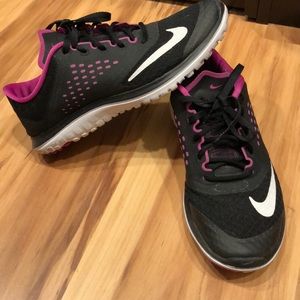 SOLD❗️Black and Magenta Nikes